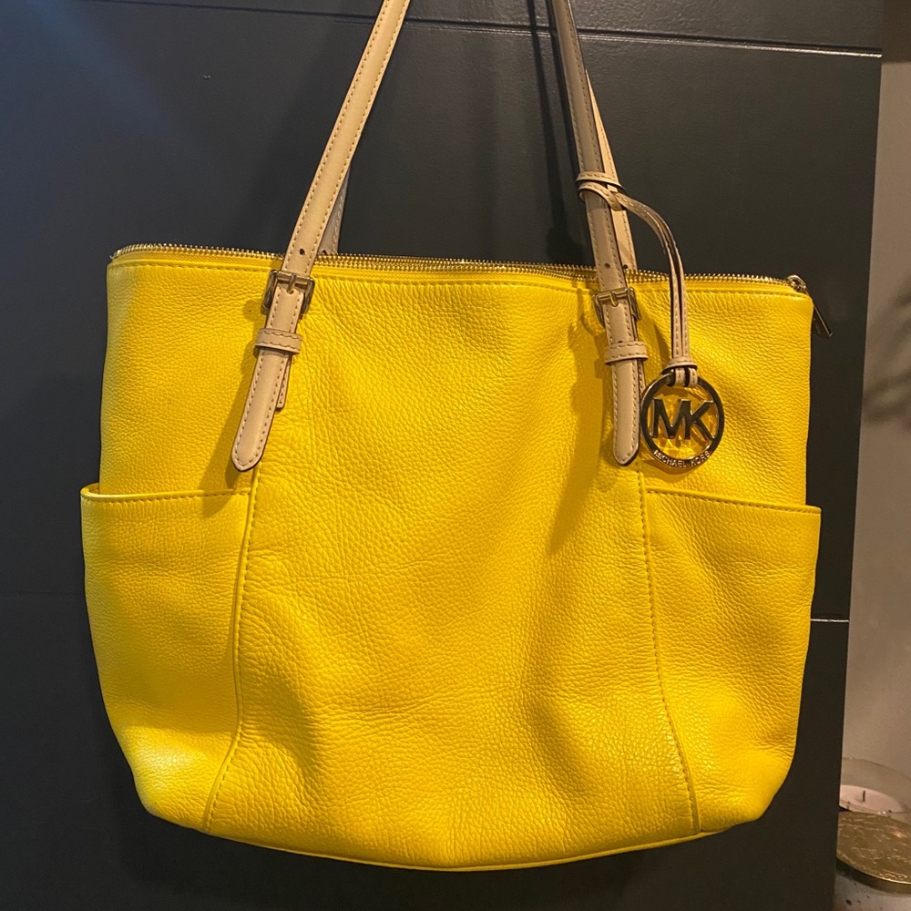Yellow Micheal kor purse